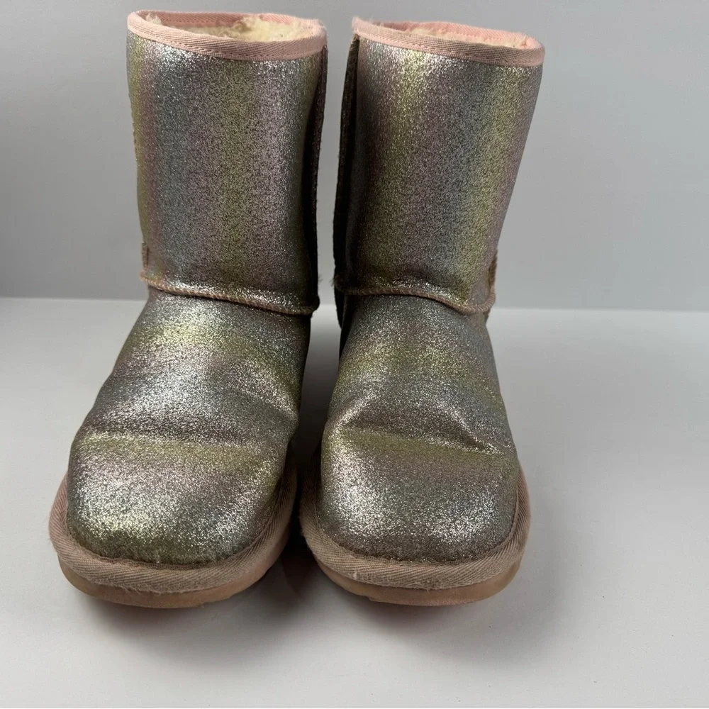 UGG Classic ll glitter boots in a metallic rose gold color size 5